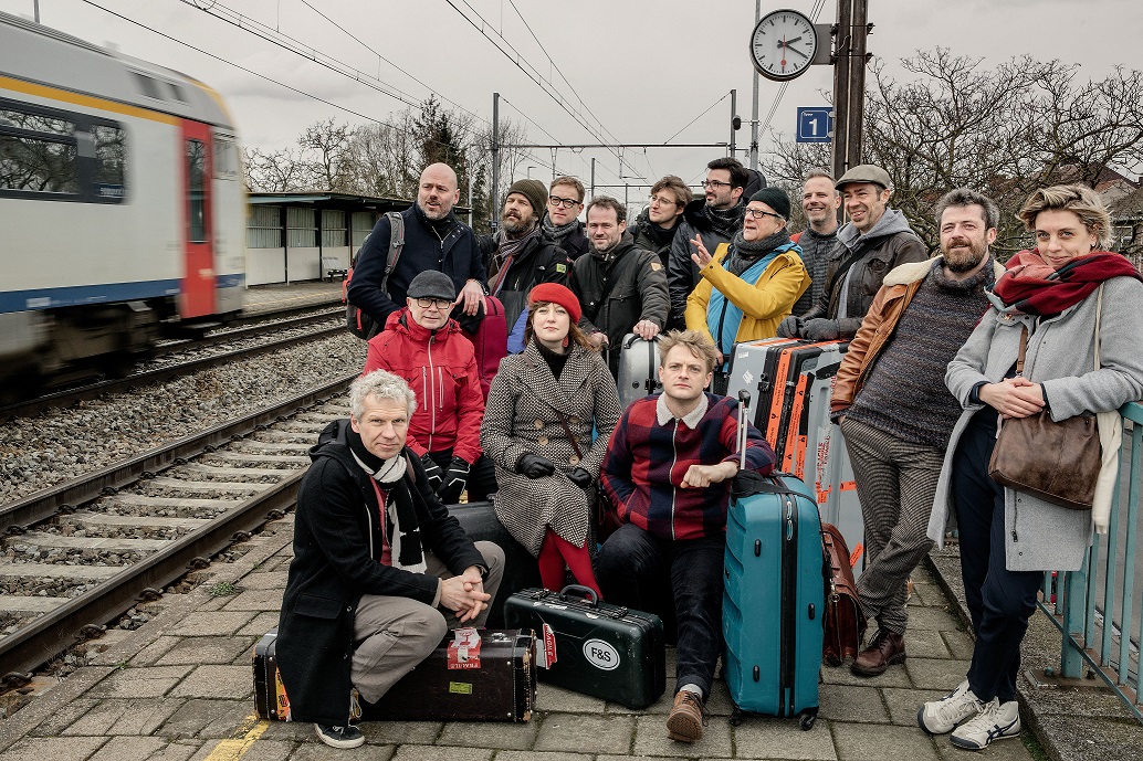 Flat_Earth_Society_Orchestra_2020_A_fc_(c)PHILE_DEPREZ1