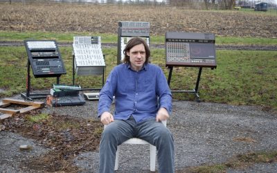 Ekstravagantni John Maus premijerno u Srbiji